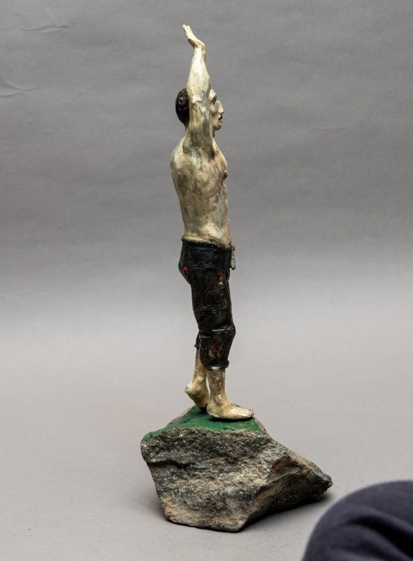 wrestler statue