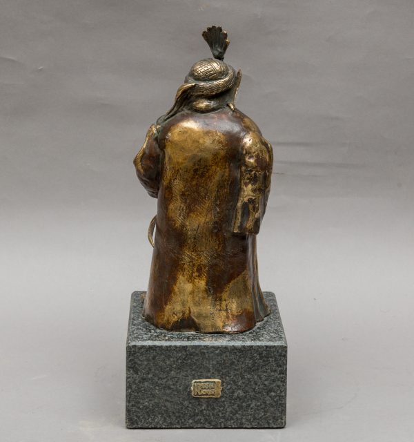 4. Murat Bronz Heykel